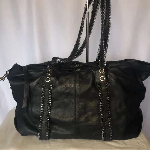 JOELLE HAWKINS large black genuine leather shoulder handbag. Silver hardware. - Picture 7 of 14